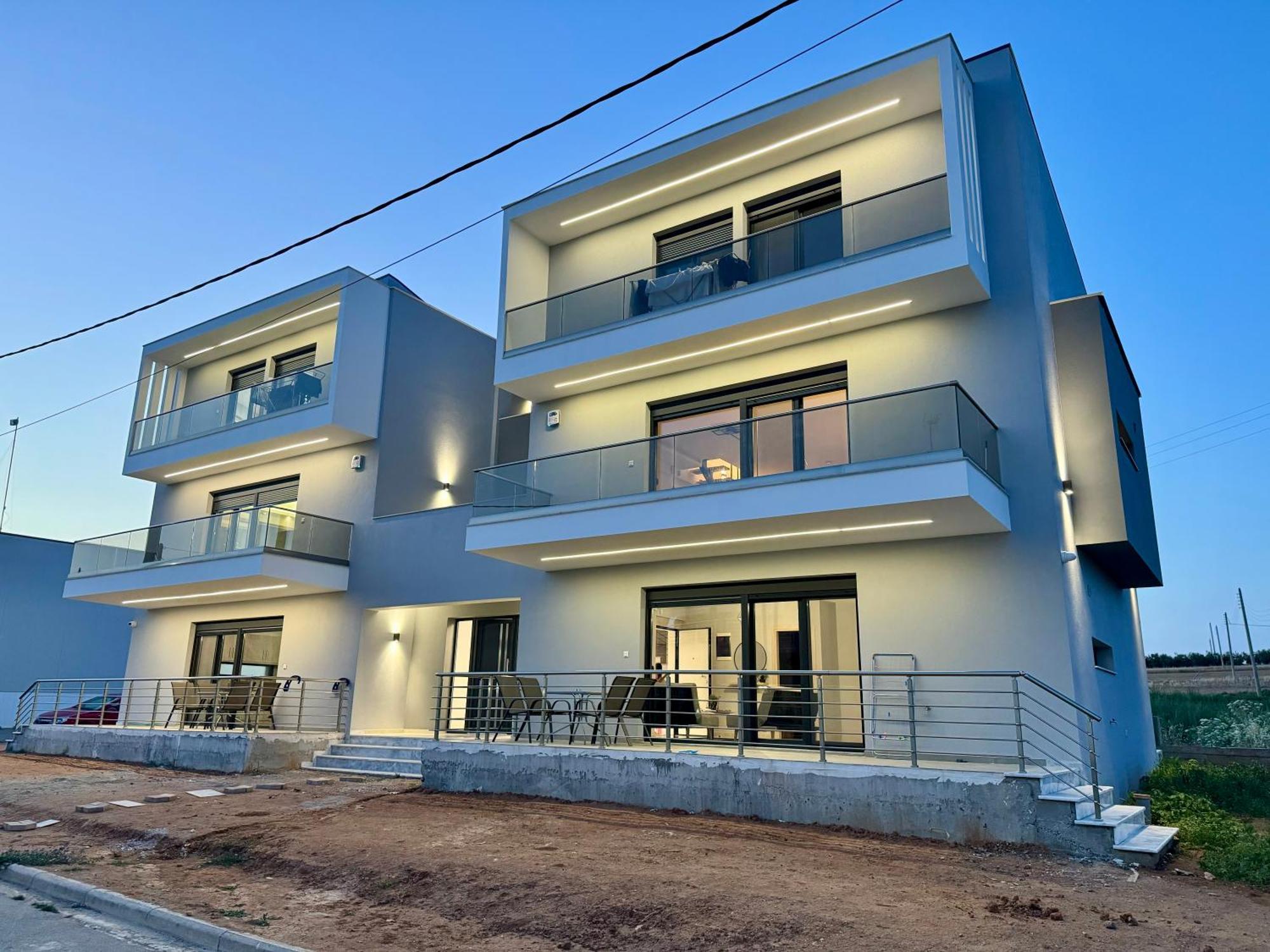 Elinor Apartments Flogita Exterior photo